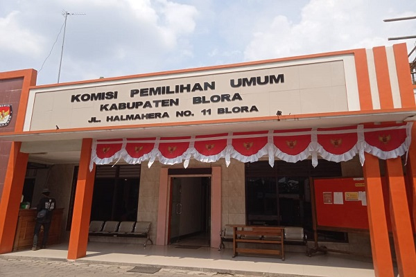 DUA CALEG TERPILIH DIGANTI, SATU NAMA TIDAK TERIMA