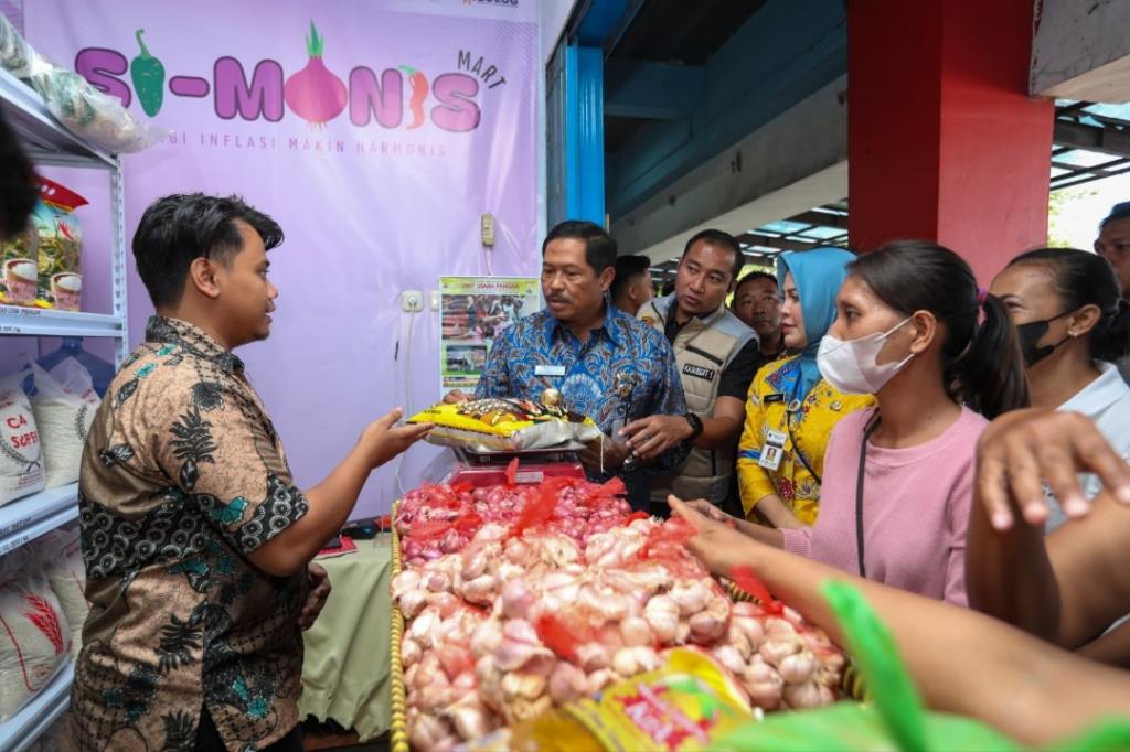 PEMPROV JATENG HADIRKAN PROGRAM SI-MANIS MART UNTUK MENJAGA LAJU&nbsp;INFLASI