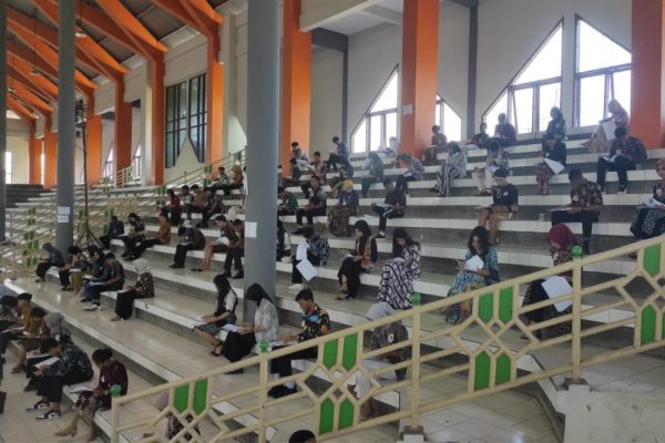 RATUSAN PESERTA IKUTI SELEKSI KAKANG MBAKYU DUWIS BLORA&nbsp;2024