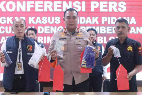 POLRES BLORA TANGKAP PELAKU PENCURIAN DENGAN PEMBERATAN