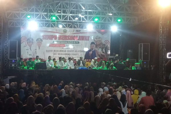SEMPU BERSHOLAWAT : PESAN PERSATUAN DI TENGAH KEMERIAHAN HUT&nbsp;RI
