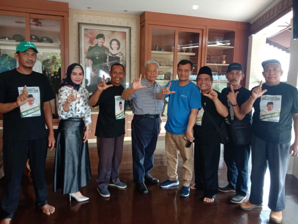 MENEGUHKAN KOMITMEN: APTRI BLORA SAMPAIKAN ASPIRASI PETANI TEBU KE BIBIT WALUYO