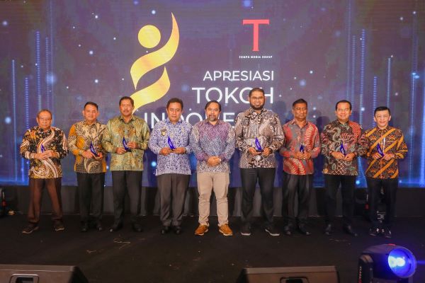 NANA SUDJANA TERIMA PENGHARGAAN APRESIASI TOKOH INDONESIA&nbsp;2024